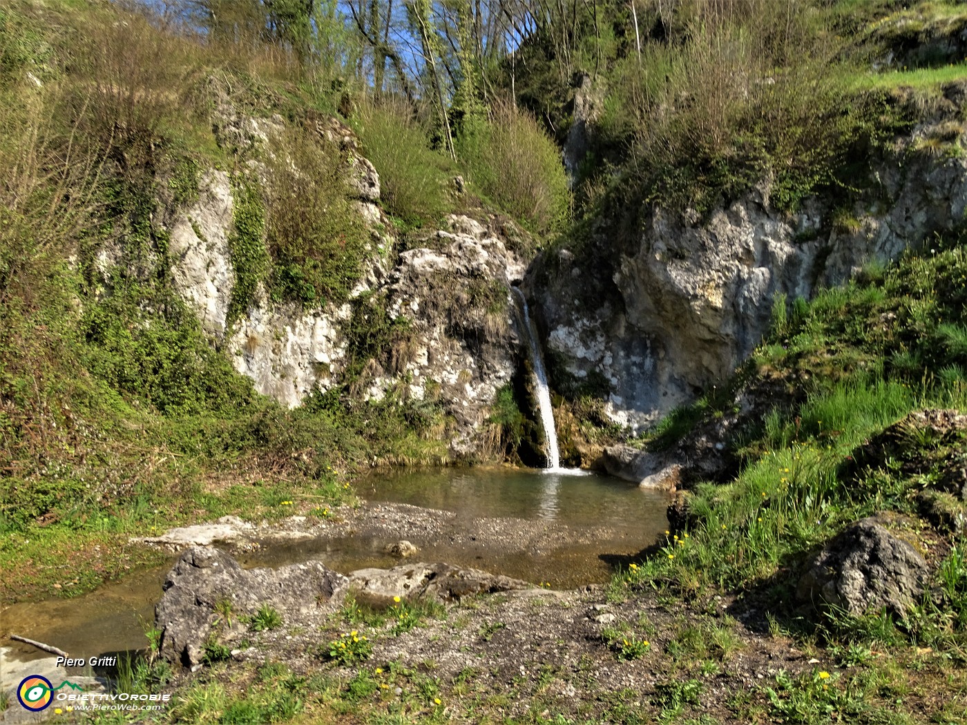 57 La bella cascatella di Carubbo .JPG